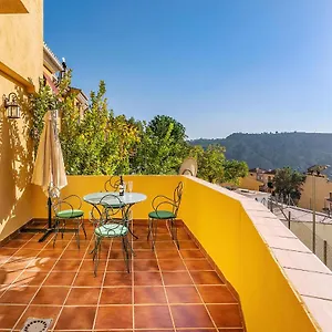 Сasa de vacaciones 3 Bedroom Stunning In, Cenes De La Vega